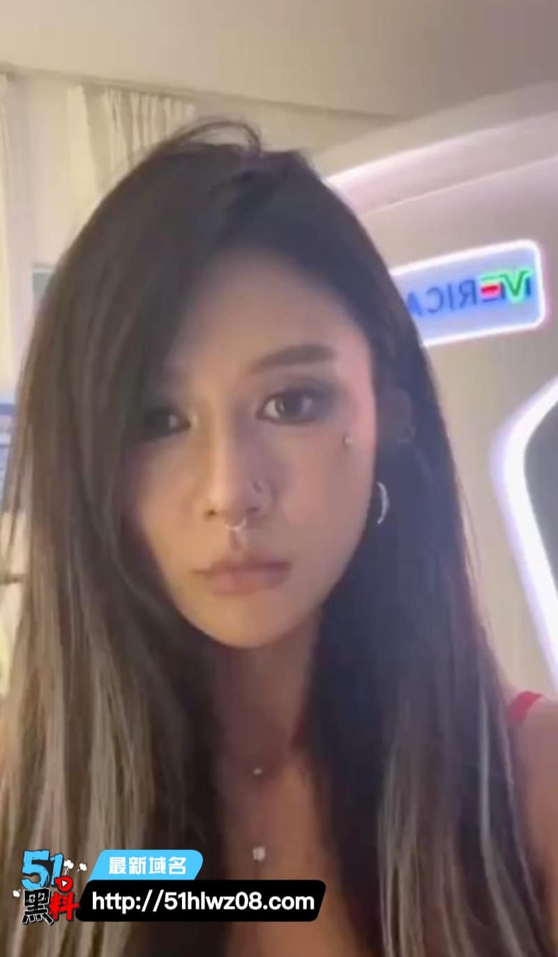 凯西小树洞比基尼反差私密片流出脸穴同框被顶到眼神失控 抖音网红福利