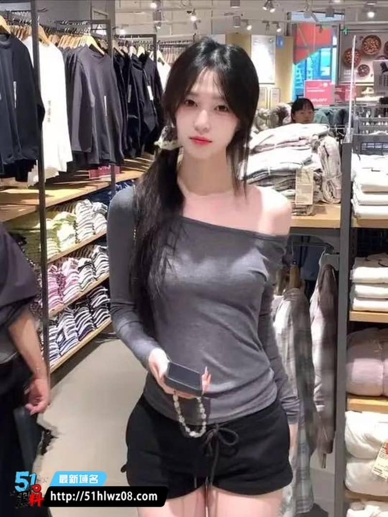 武汉大学校花李娜毕业聚会视频流出跪床深喉反差太顶 福利