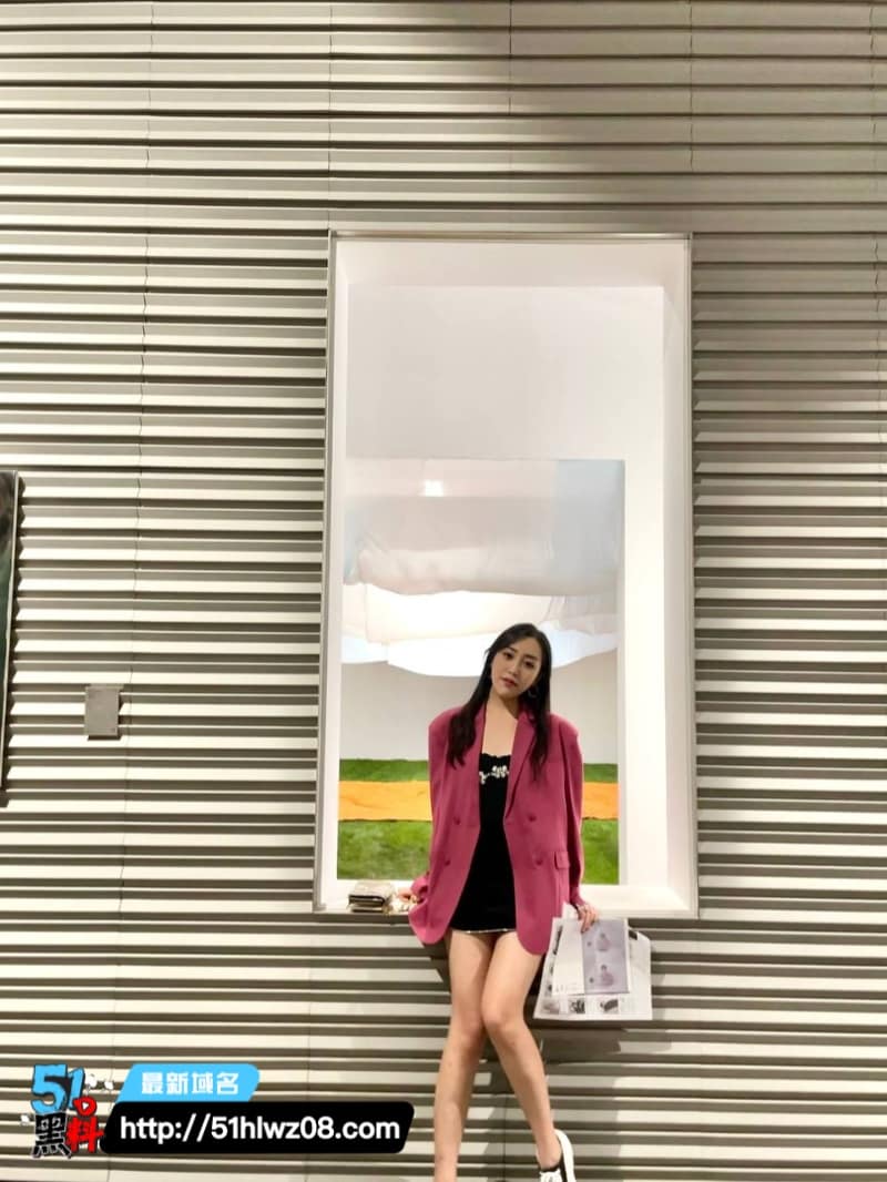 东北御姐李丽被金主酒店暴力调教黑丝被撕白虎嫩穴喷水失控
