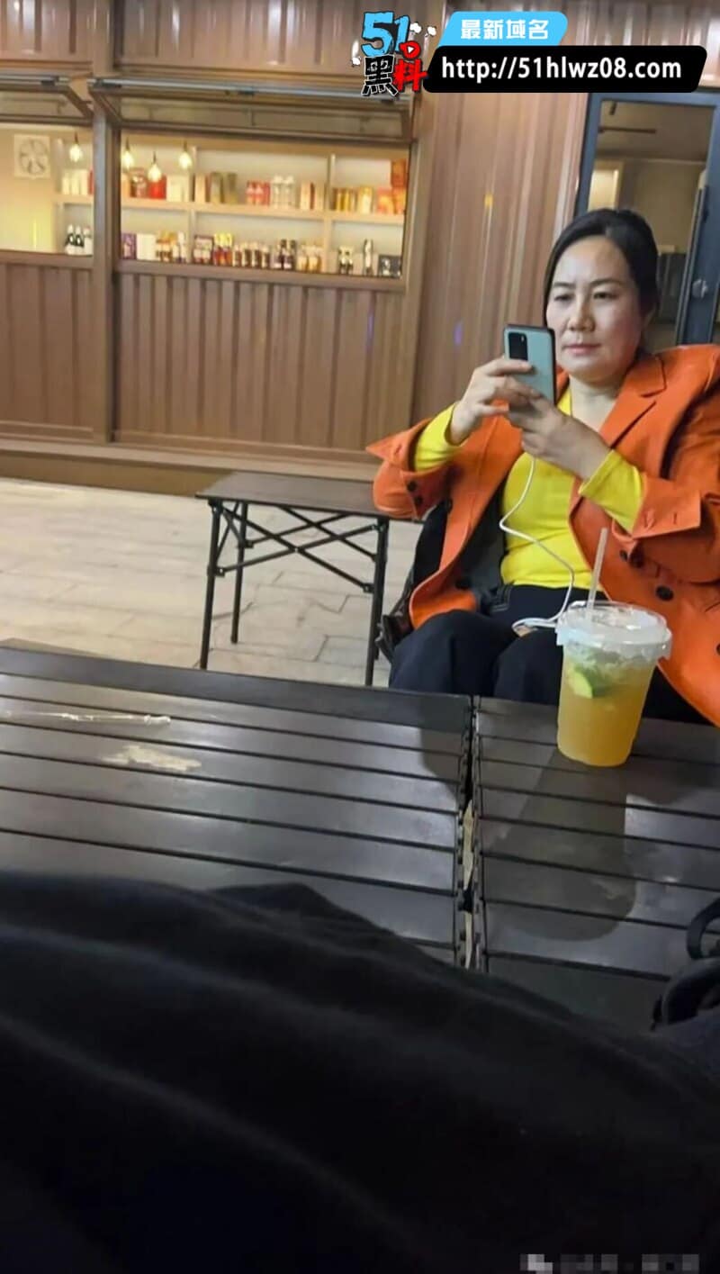 老A8约炮遇50岁照骗阿姨含泪猛操泻火现场细节 反差