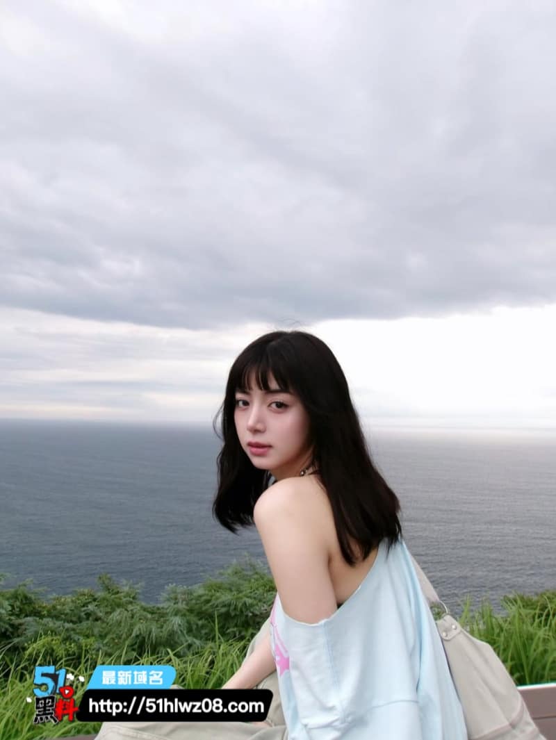 池田依来沙原本走清纯路线，私下拍AV被按在床上叫得太野了 无码视频