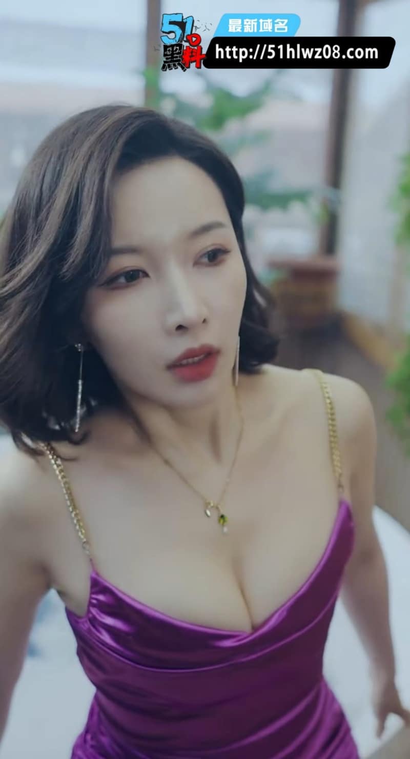 异想遐思眼镜御姐反差起底，斯文女神车内失控细节太顶 车内福利