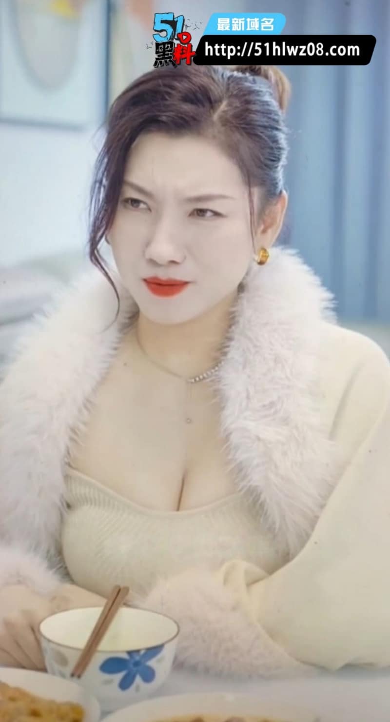 异想遐思眼镜御姐反差起底，斯文女神车内失控细节太顶 网红