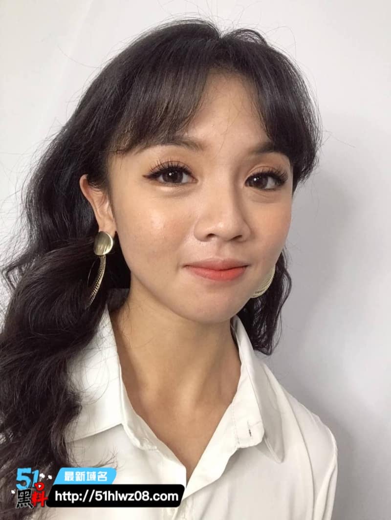发廊老板娘夫妻私密视频外流口交足交被老公猛干内射眼神失控 黑丝足交