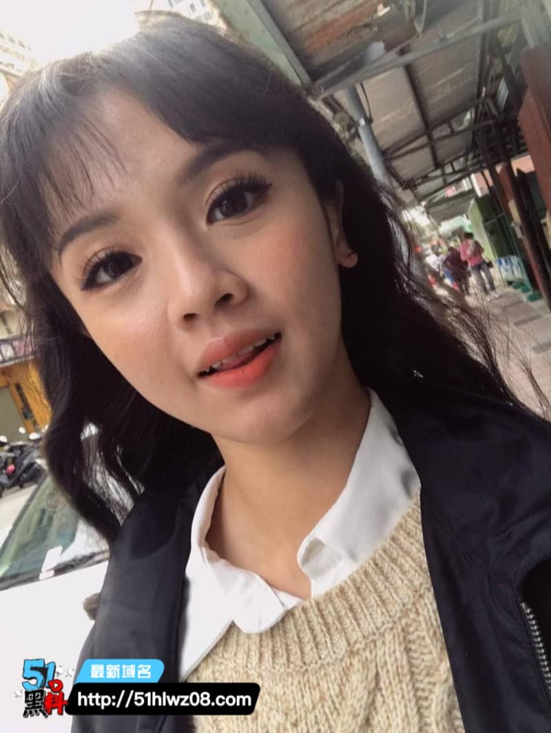 发廊老板娘夫妻私密视频外流口交足交被老公猛干内射眼神失控 口交深喉
