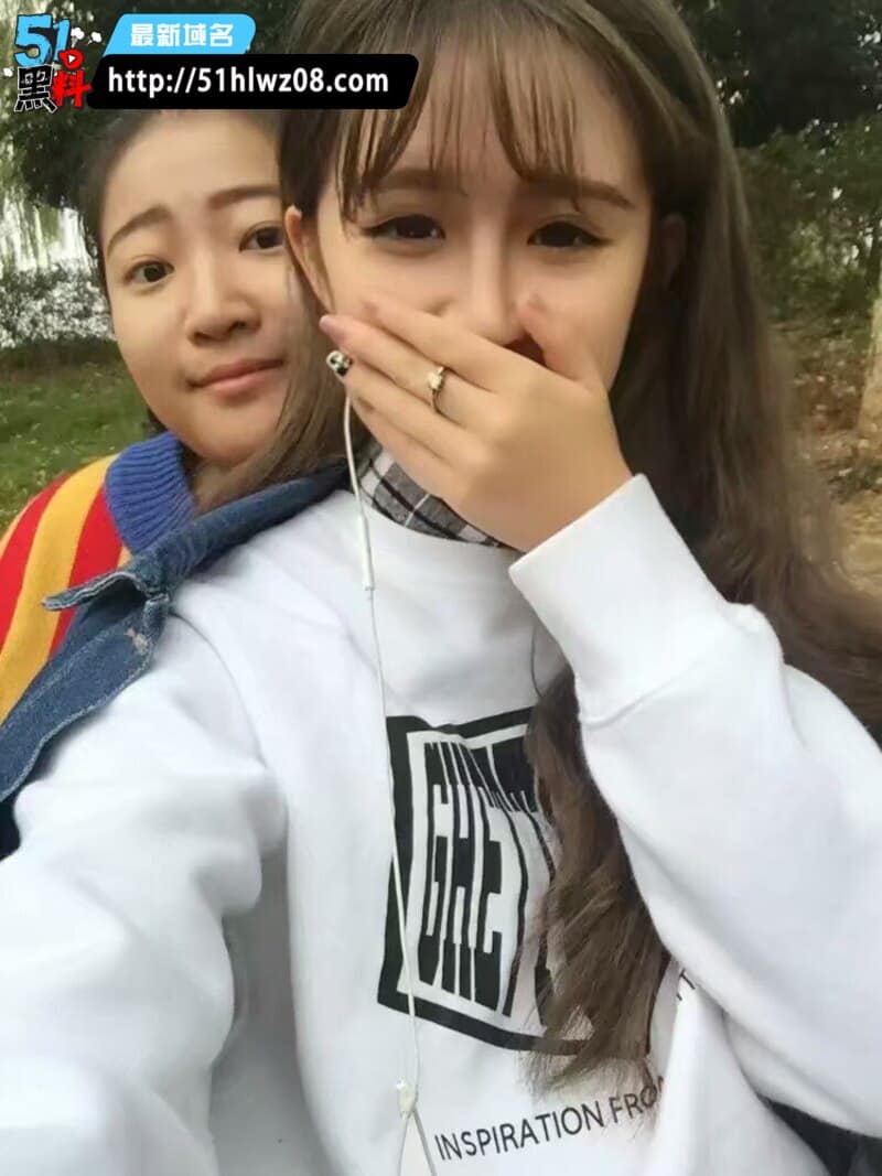 李昕玉裸贷视频外流在洗手间全裸举身份证转圈拍得太清晰
