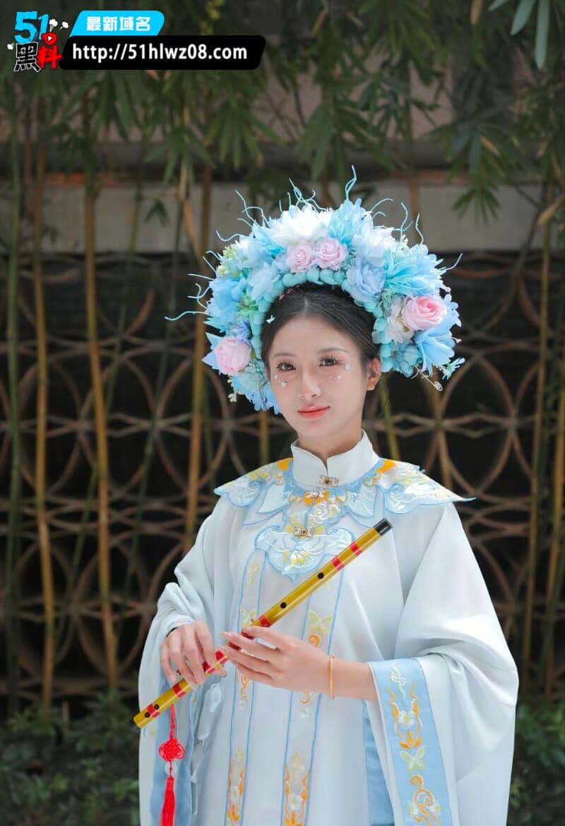 凯莉卖车直播塞跳蛋内幕，黑丝长腿娇喘细节太顶 网红