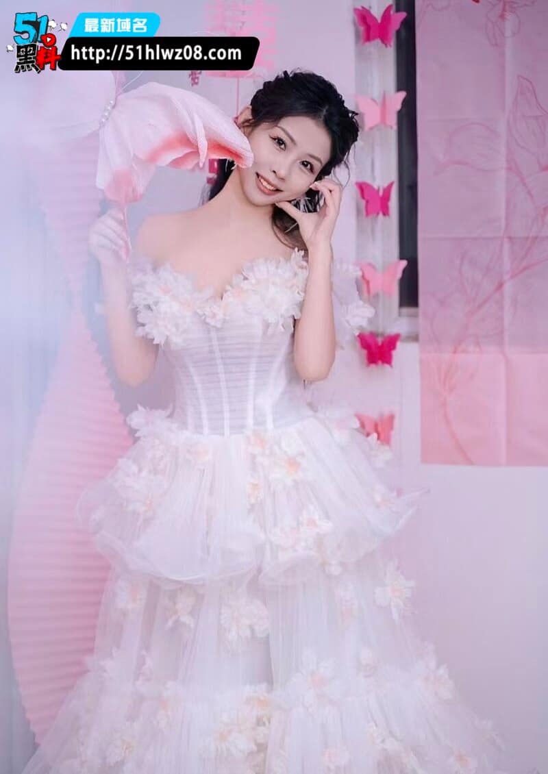 洛阳女教师昌梦甜已婚反差裸照流出私处明痣被玩到失控