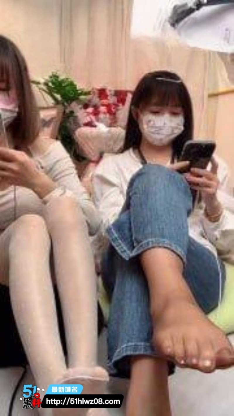 黑丝美足精油揉搓丨看着端庄优雅私下玩脚这么野