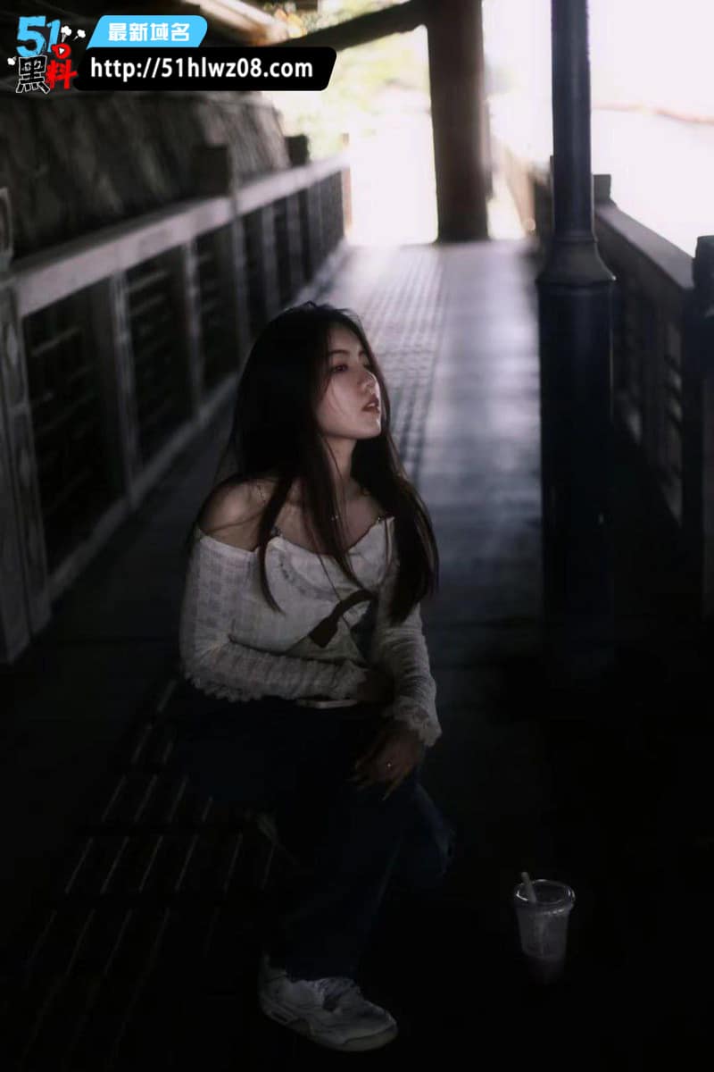 李艳红这反差我真绷不住，江西卫职学姐线上装纯线下跪舔太顶了