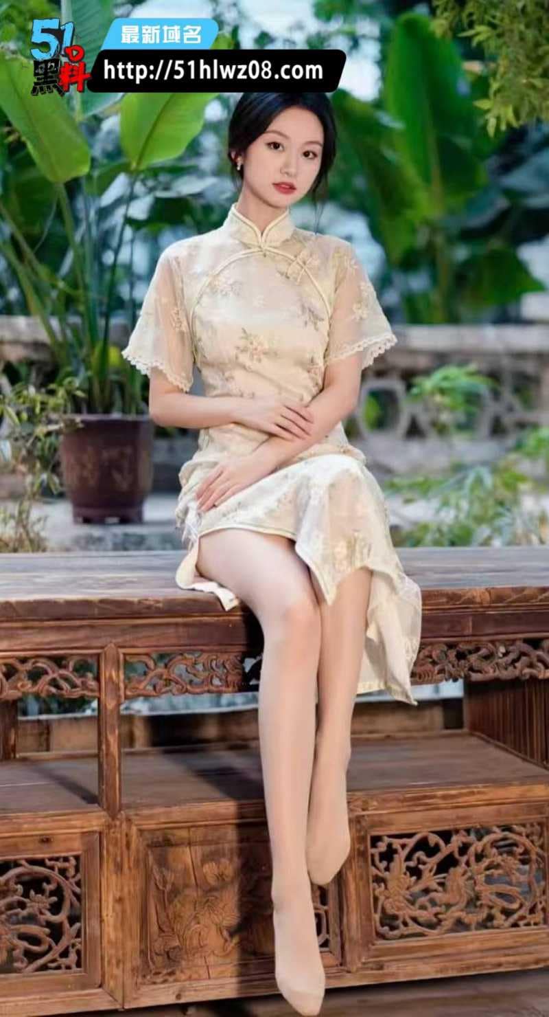 徐雪晗平时看着像乖乖女，私下竟跟男友兄弟玩这么野 反差女神