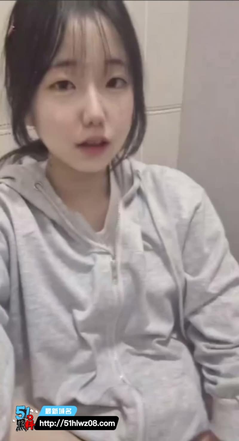 肃贞公主私下玩这么野？高冷人设崩塌，重金定制合集尺度直接拉满 大尺度视频