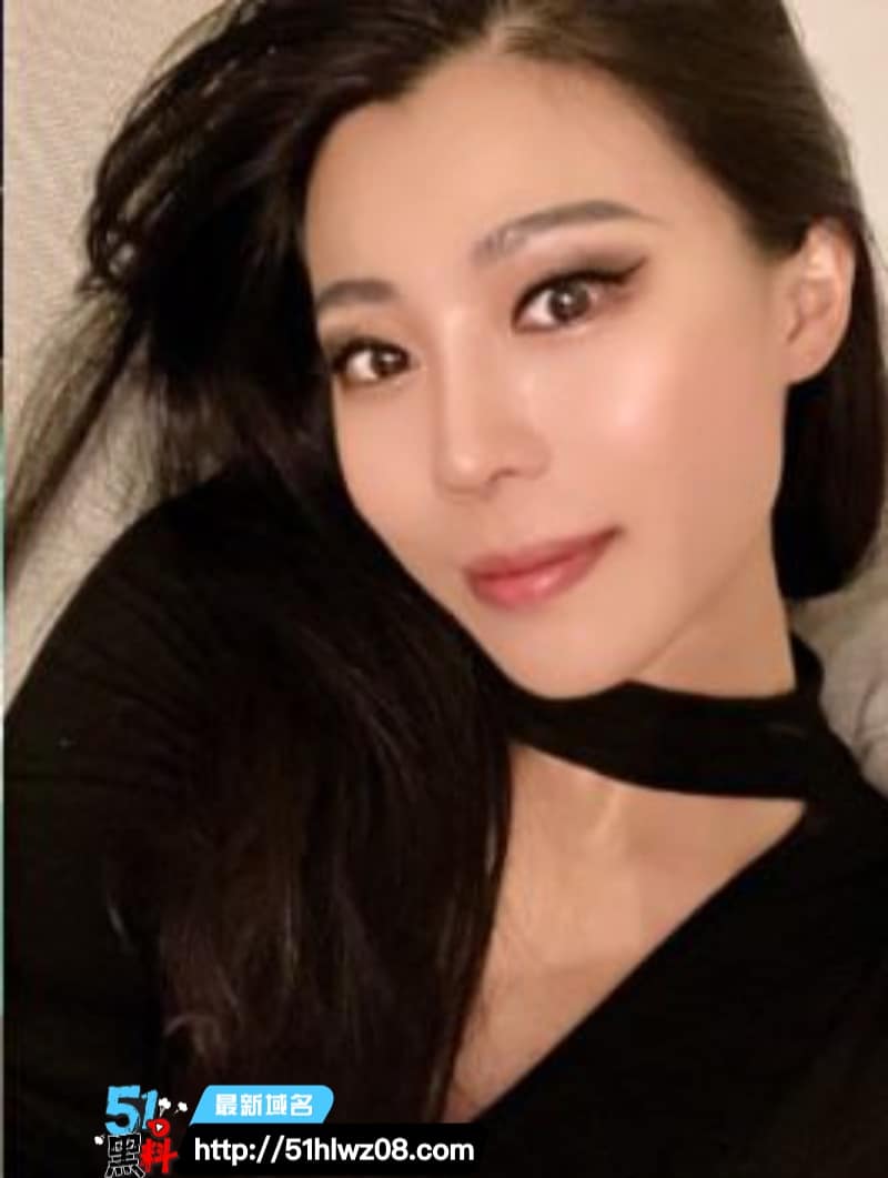 性感母亲黑丝高跟被儿子发现情趣套装双洞齐开无套爆菊 无套做爱
