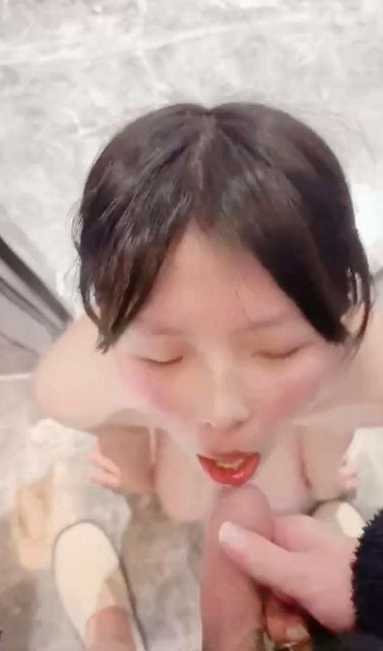 张慕汐看着清纯无辜,私下被炮友当狗调教竟然这么野 完整视频在线播放