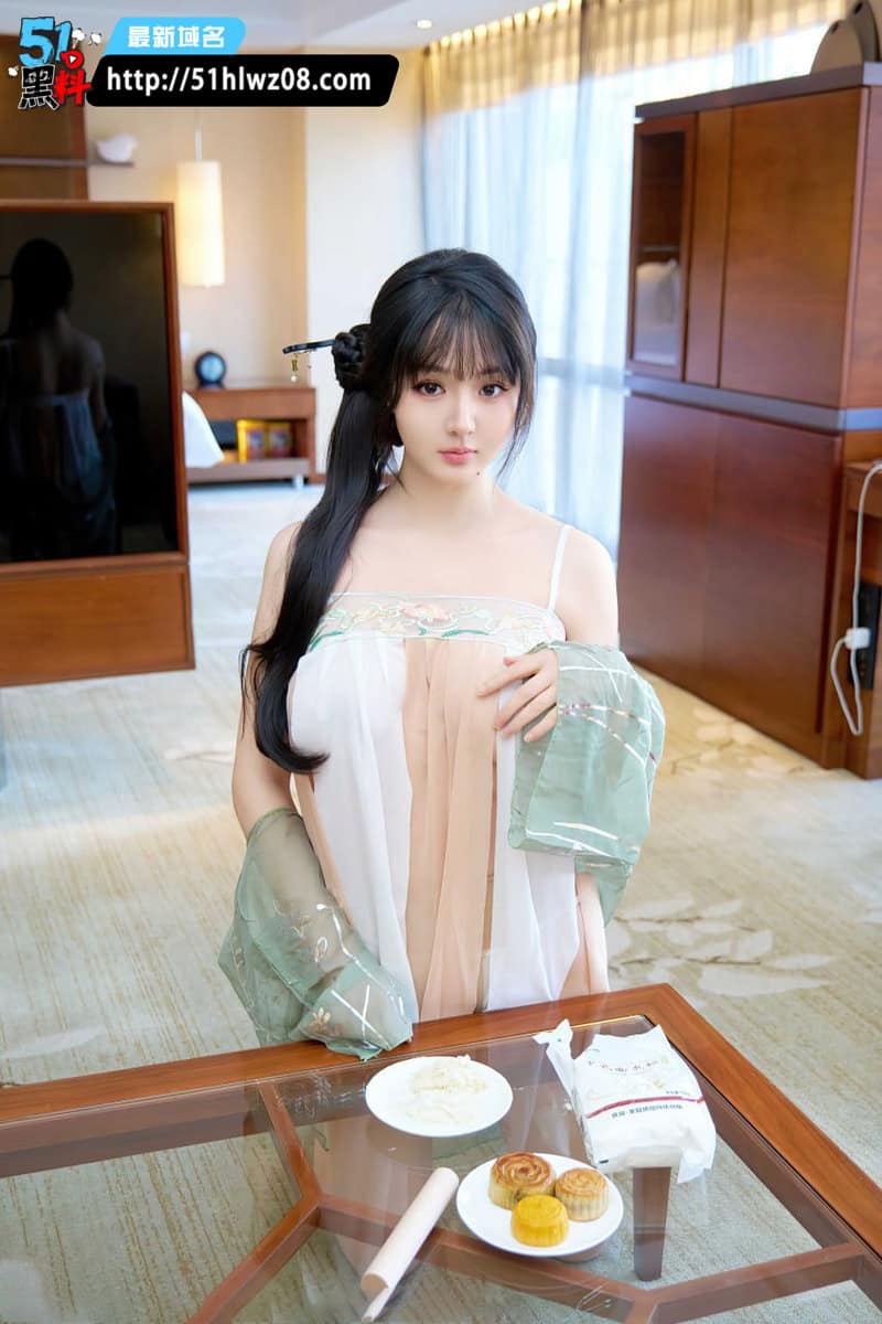 沈南汐RuRu古装写真流出丨看着像古典仙女私下竟然这么野
