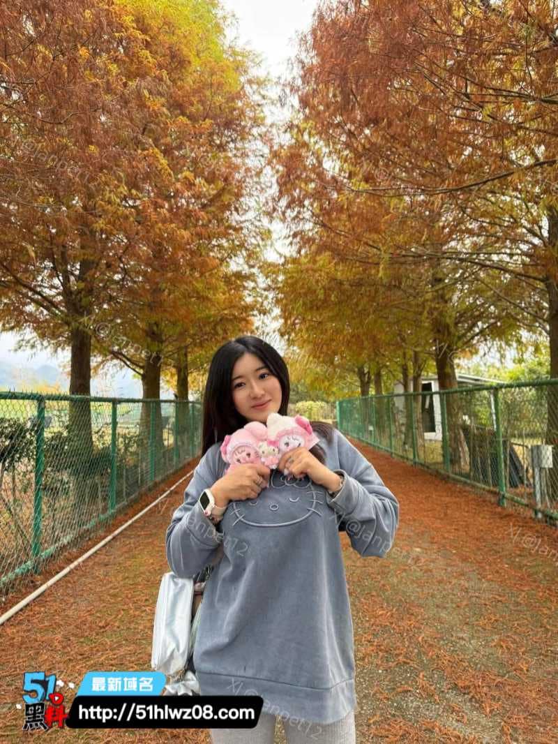 Janpet12户外群P实录曝光，台湾反差少妇这波尺度真的顶 多人运动视频