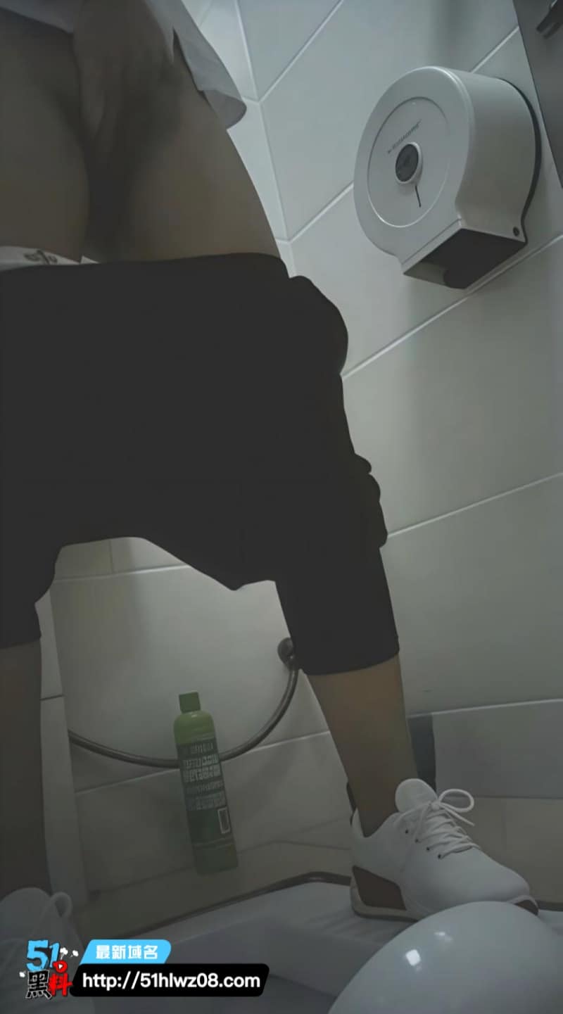 酒店实习经理女厕自慰被拍到黑丝褪到膝盖眼神迷离失控太顶 高清福利视频