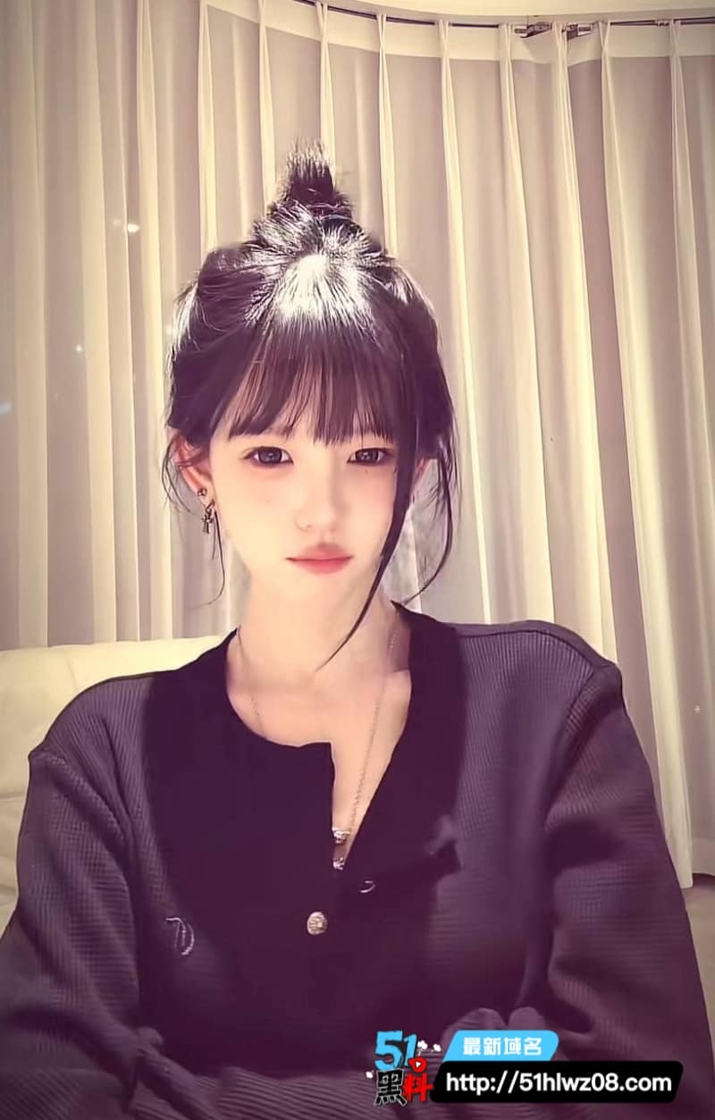 深海蜜柚私下玩这么野？清纯甜妹人设崩塌，自曝跟多个rapper混 网红