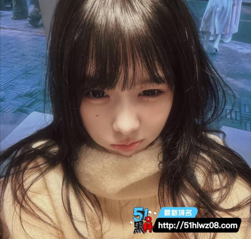 深海蜜柚私下玩这么野？清纯甜妹人设崩塌，自曝跟多个rapper混 吃瓜