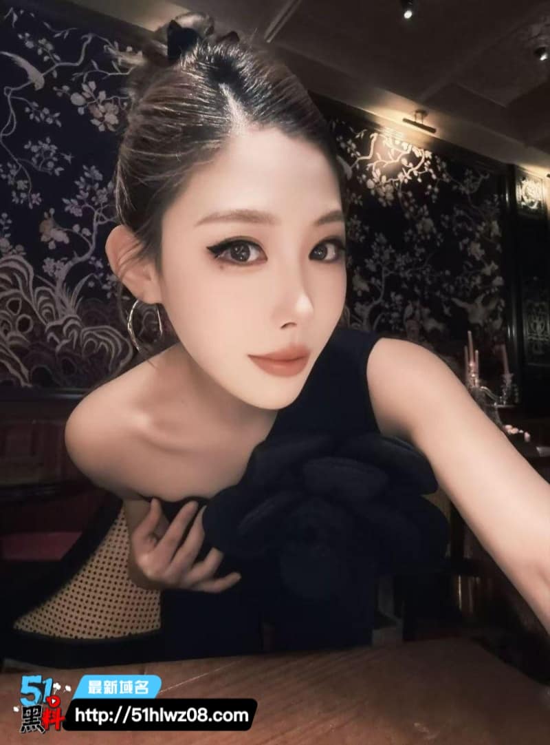 丁丁香私下玩这么野？清纯网红1v1视频流出反差太大 福利姬