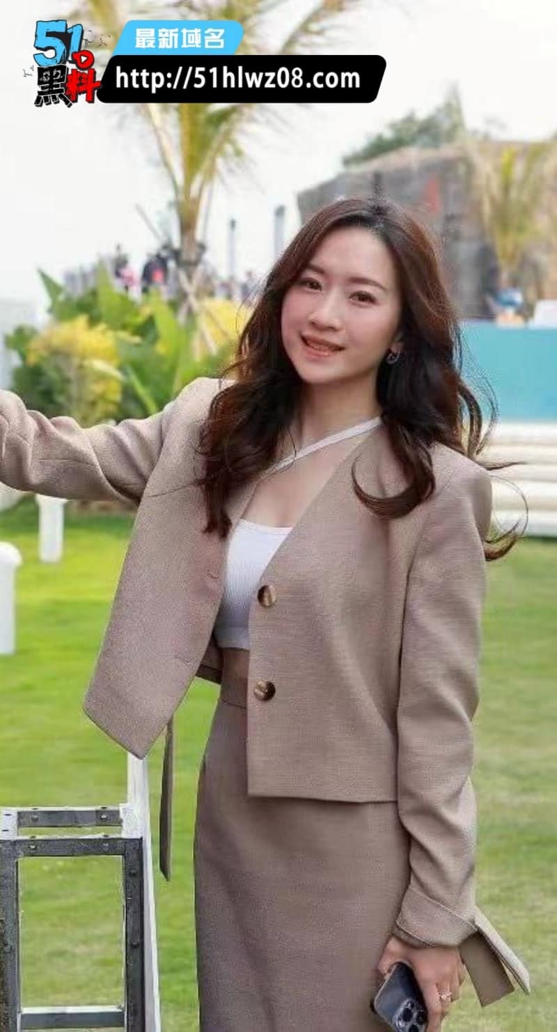 黄宏佳王梦洁这波偷情被抓太绝了，院长和婚协副主席反差真大 吃瓜