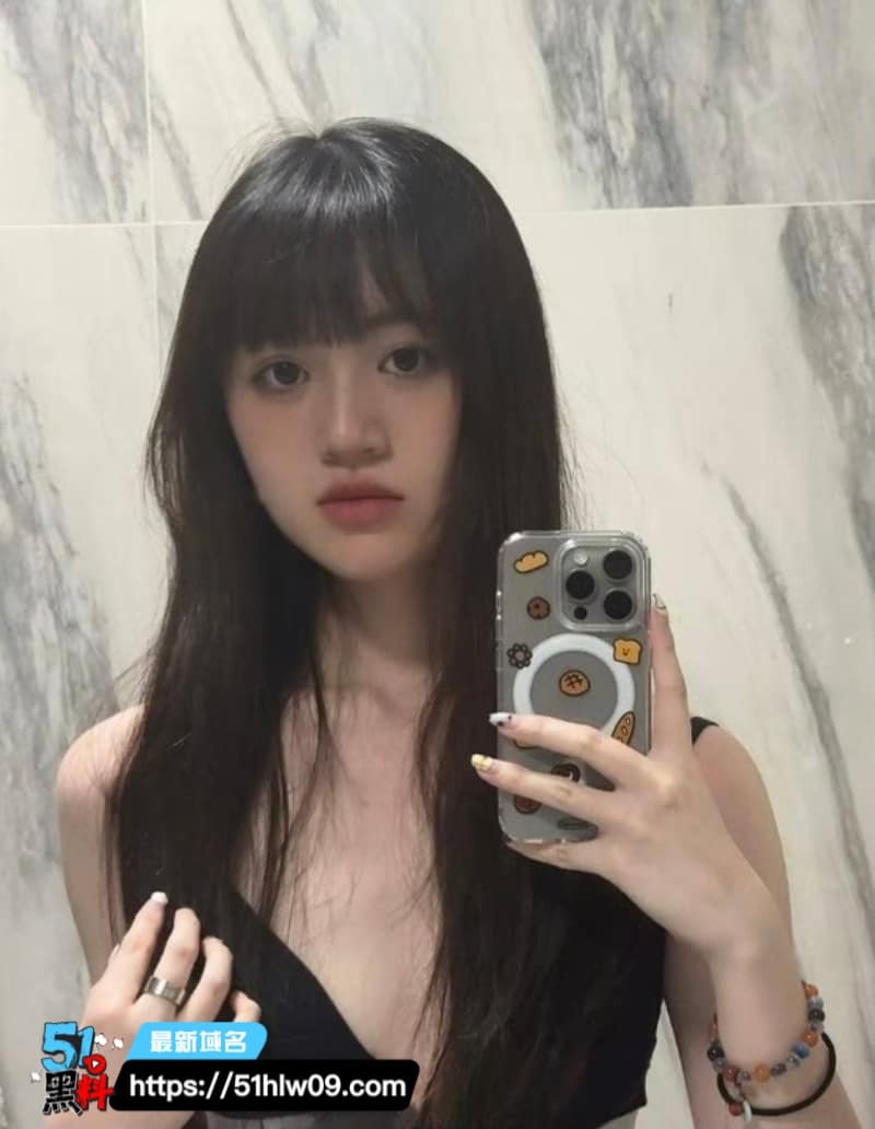 王奕瑾这波反差真绝了，浙工大班花劈腿被前任爆私密视频 大学生黑料