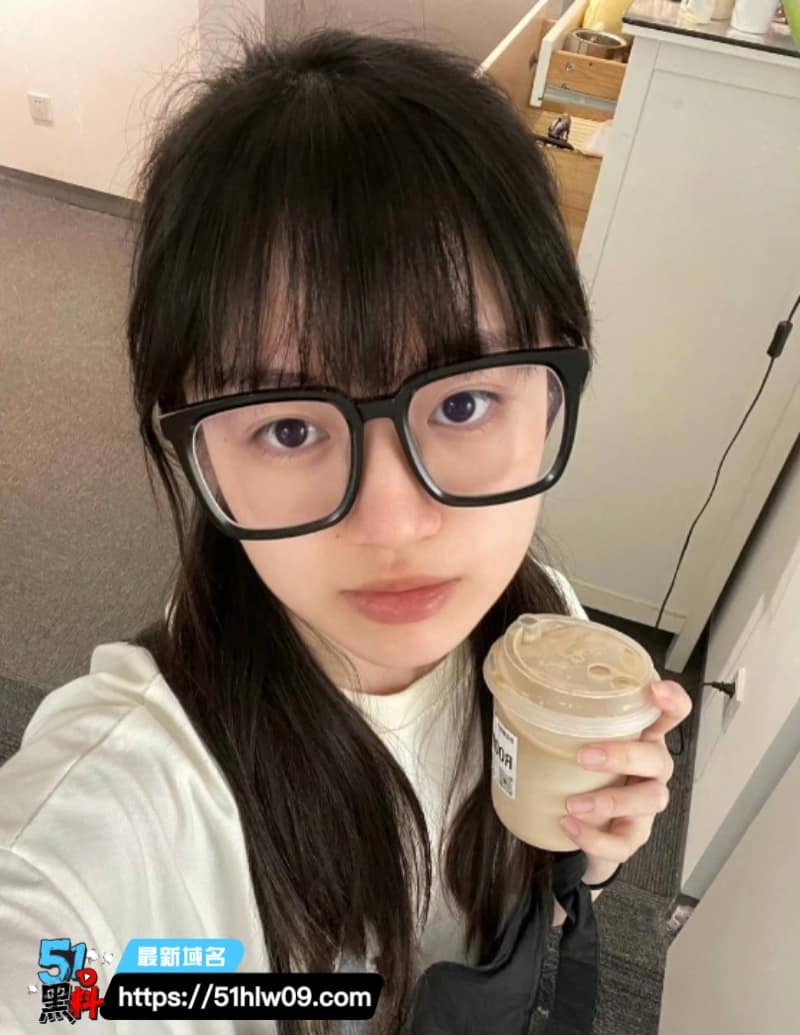 王奕瑾这波反差真绝了，浙工大班花劈腿被前任爆私密视频 大学生