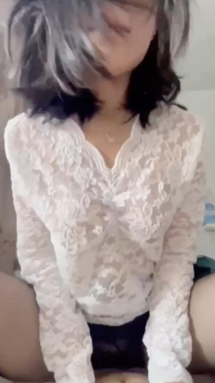 女大妹妹私密视频流出丨前男友曝光反差裸聊骑乘太顶了 完整视频在线播放