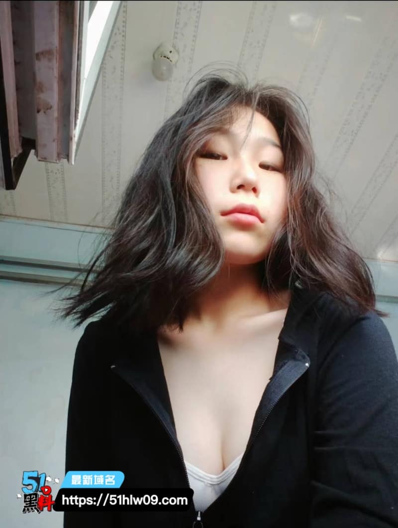 女大妹妹私密视频流出丨前男友曝光反差裸聊骑乘太顶了