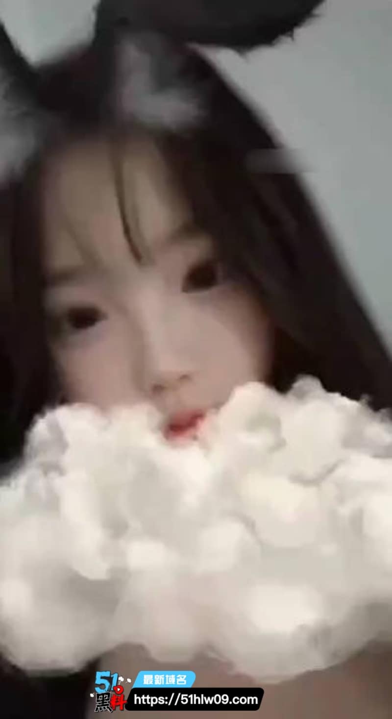 熊冰寒付费定制视频流出丨这波纯天然巨乳揉捏得也太狠了 网红