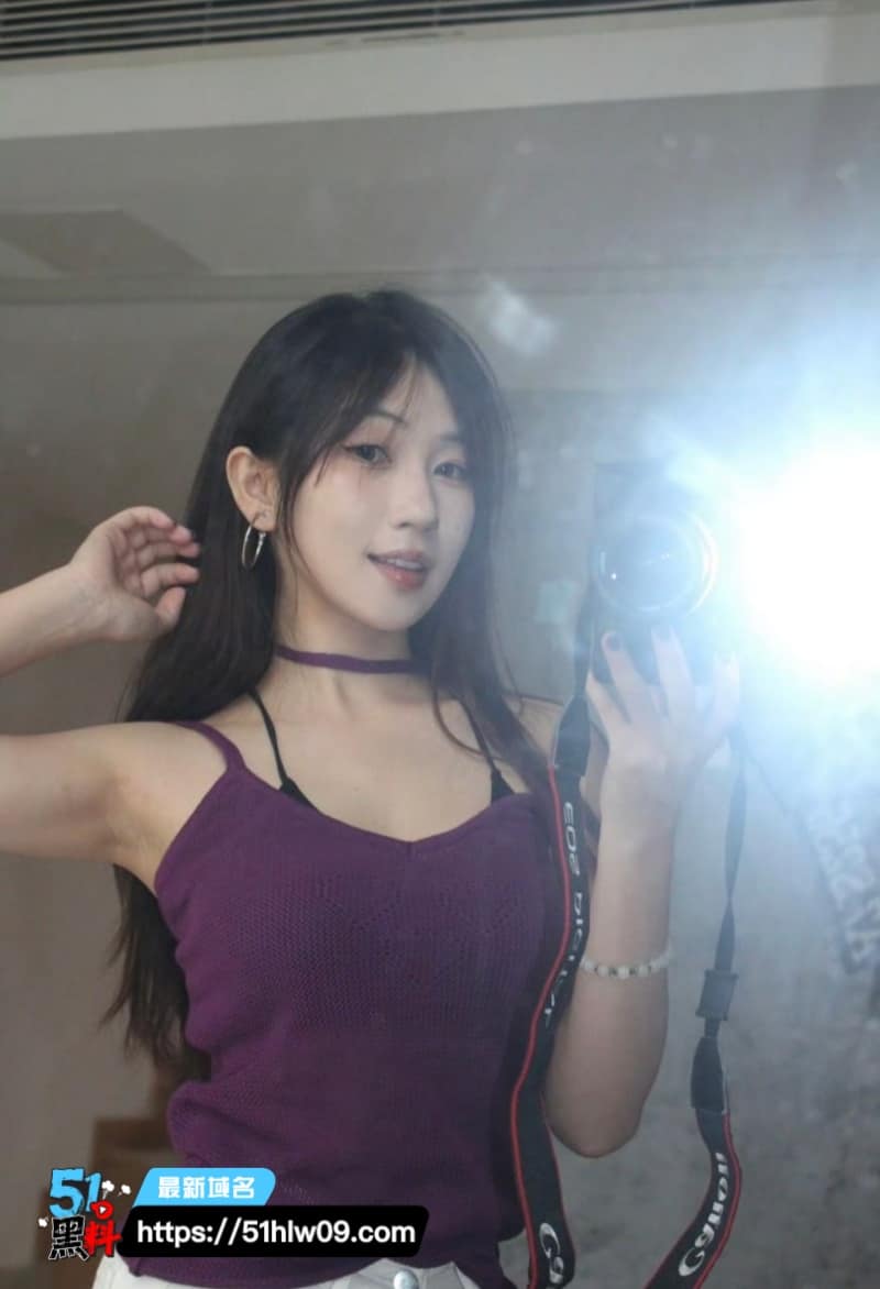抖音甜妹直播间冷场，刷个华子约出见面的反差太绝