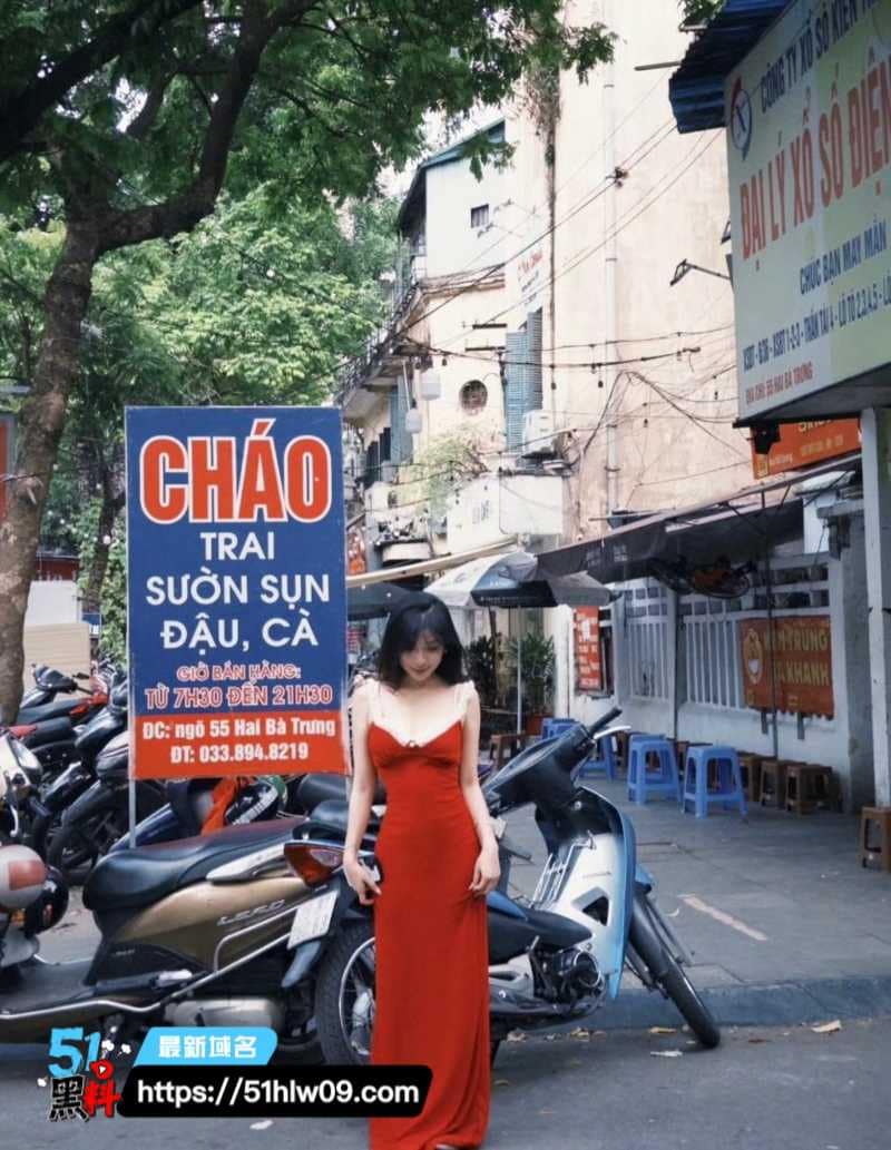 抖音甜妹直播间冷场，刷个华子约出见面的反差太绝 直播间黑料