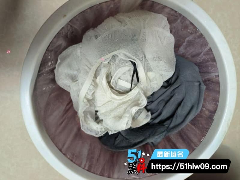 鬼父大牛父女视频流出，用最后一次诱导极品女儿细节太顶 福利