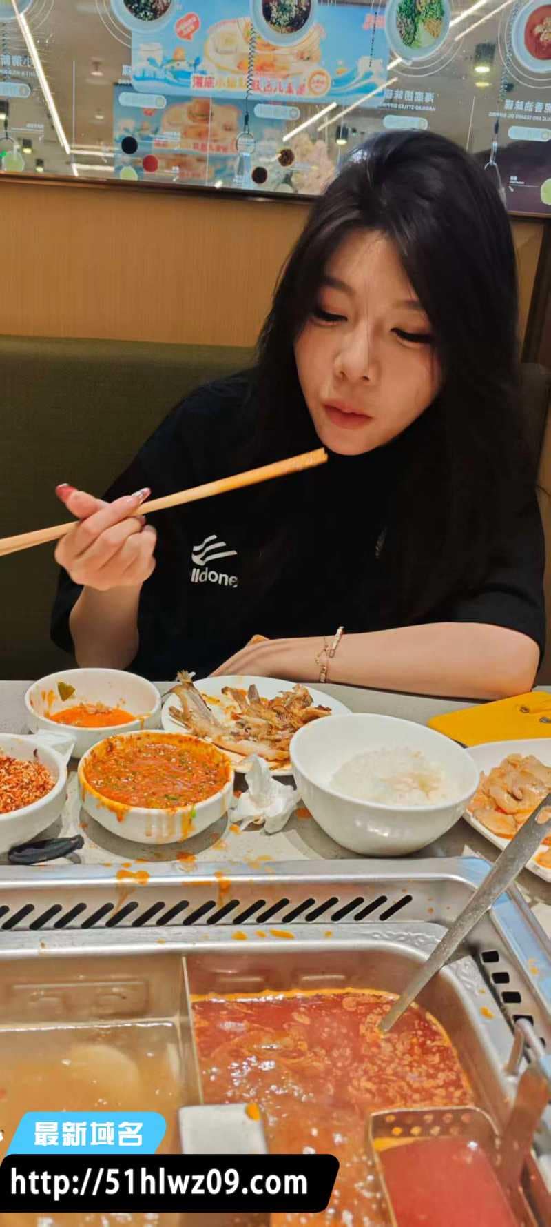 许婉仪海棠MM直播掰开肉唇下播被猛操喷浆细节流出 汕头网红