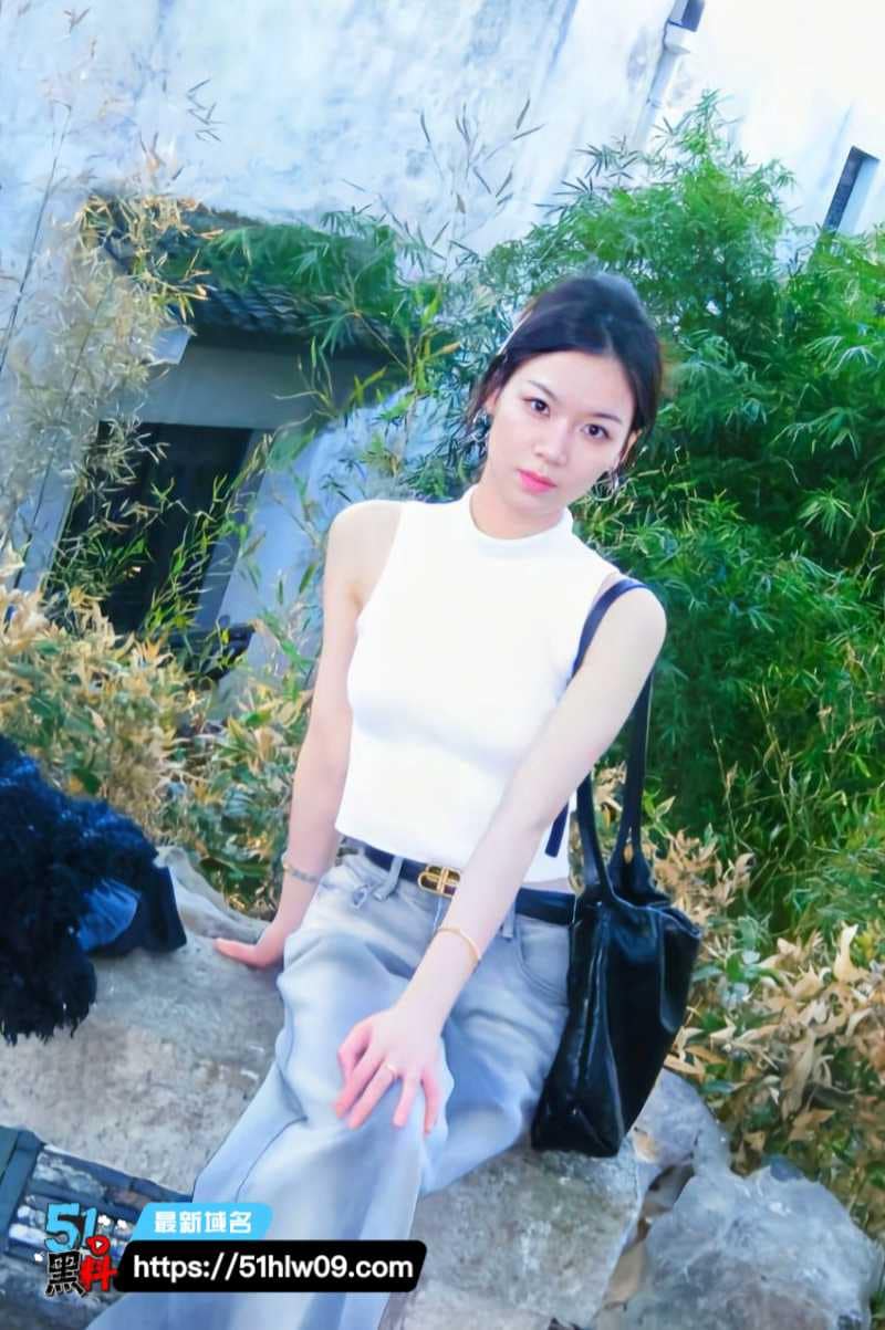 射洪篮球教练田鹏这波出轨约炮20女也太离谱了，私照视频全被女友甩出来了