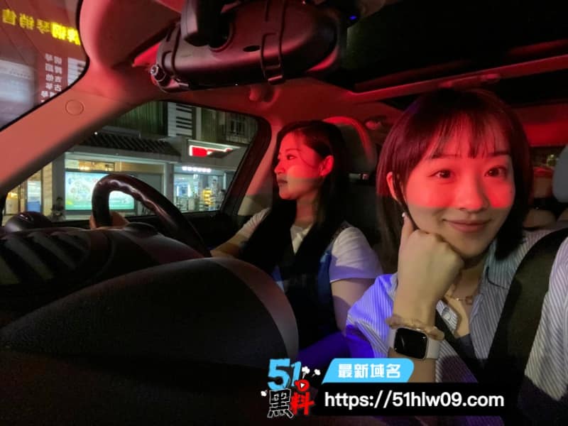 刘祈瑄黑丝OL制服瞒老公开房被炮友猛干到失神 反差