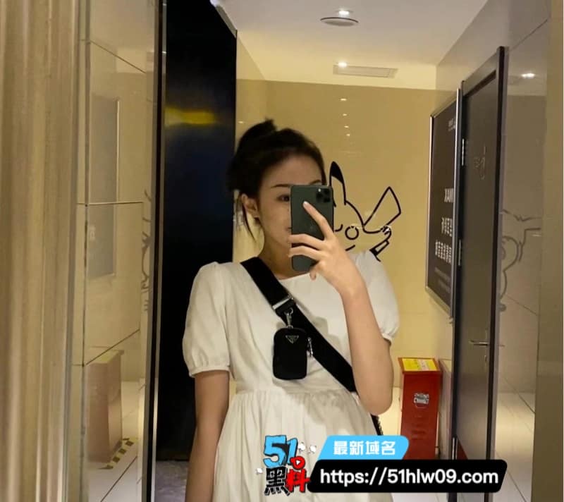 刘祈瑄黑丝OL制服瞒老公开房被炮友猛干到失神 福利