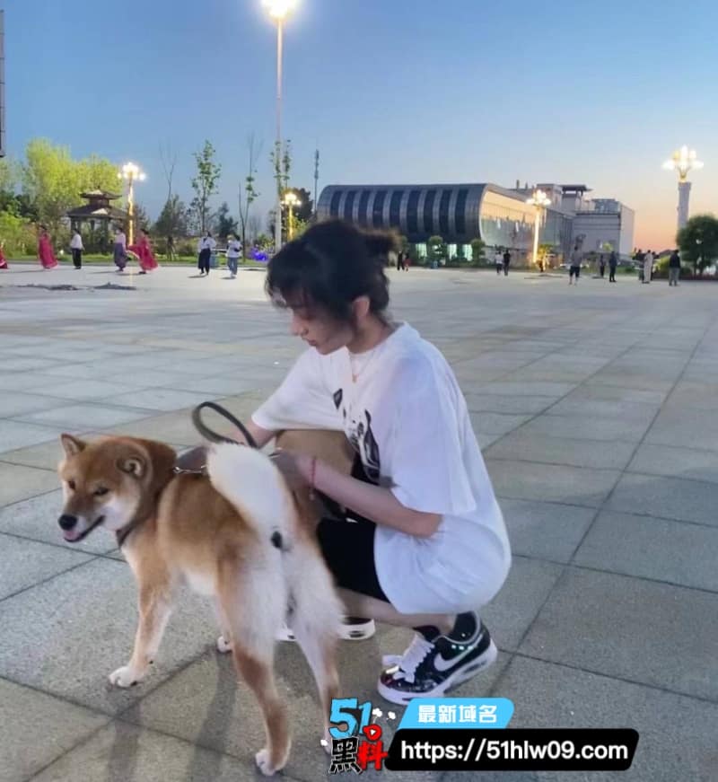 刘祈瑄黑丝OL制服瞒老公开房被炮友猛干到失神 熟女