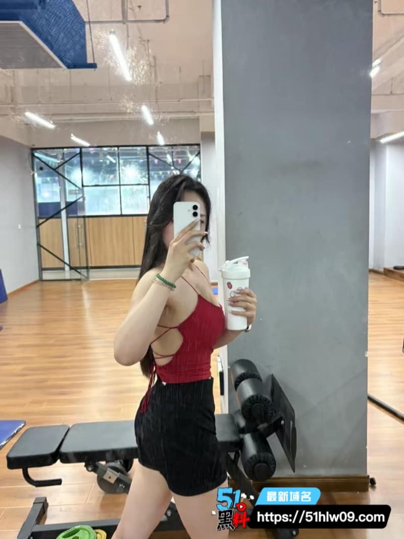 张妤欣私密实录流出丨青岛医美老板娘反差太猛，第一part就直接顶到底 反差爆料