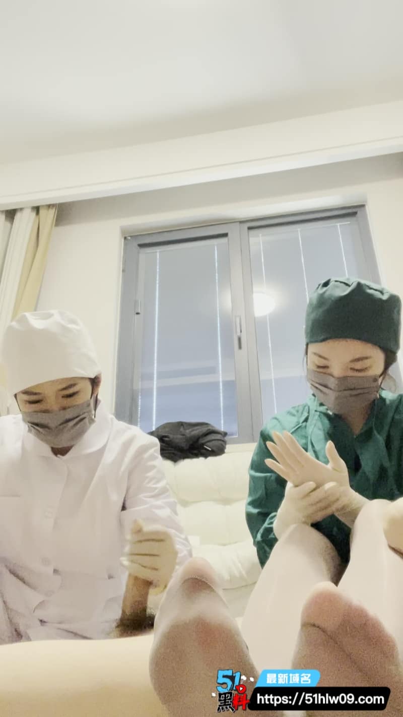 医院女护士特殊取精丨穿着粉色制服私下这么野，射完还被折磨 51黑料