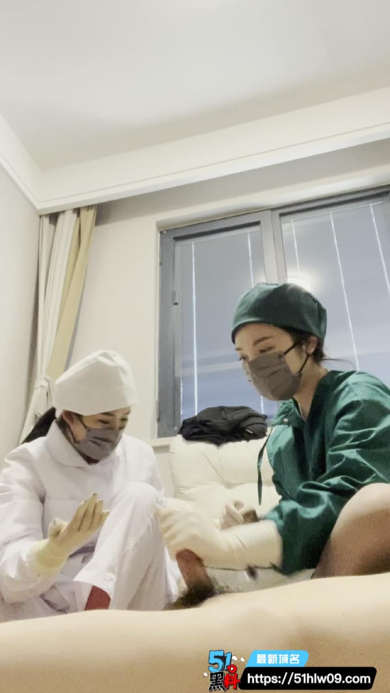 医院女护士特殊取精丨穿着粉色制服私下这么野，射完还被折磨 福利