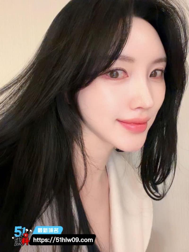 抖音高颜御姐被榜一约炮，这反差我是真没绷住，一直喊好深好大 御姐约炮