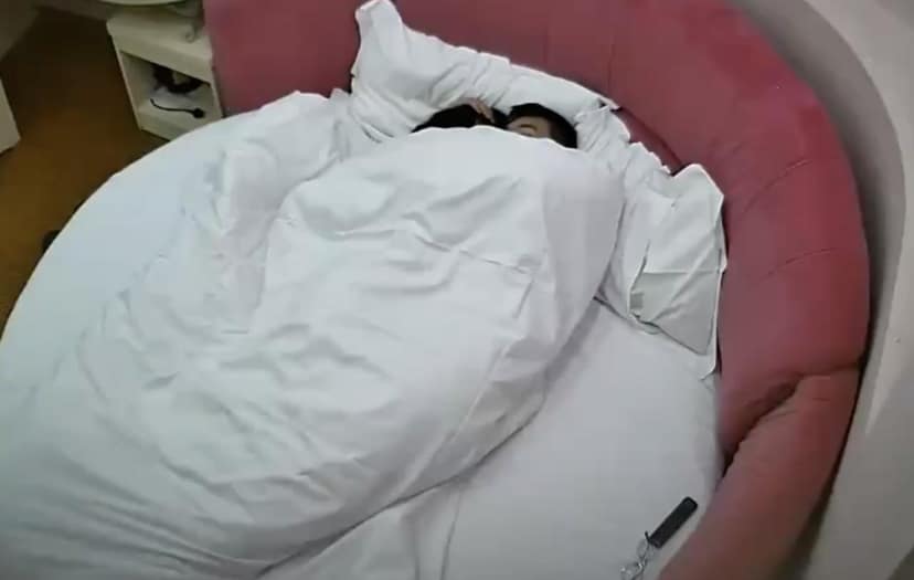 小算会发财酒店监控流出,吴流芳闺蜜这波反差我是真没看出来 完整视频在线播放