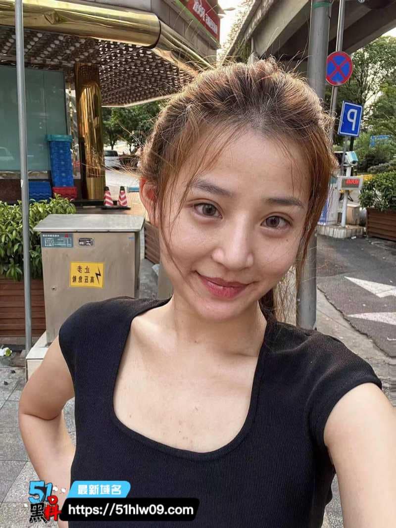 阿呷小英看着清纯野性，私下婚前玩得这么野真是不一般 阿呷小英视频