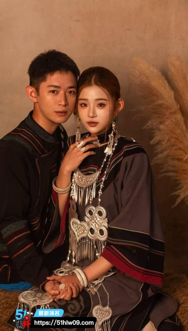 阿呷小英看着清纯野性，私下婚前玩得这么野真是不一般 反差福利