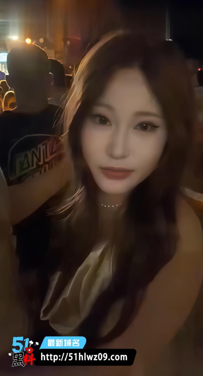 清纯肉便器合集起底，邻家乖乖女被操到失神的反差感太强 高潮喷水