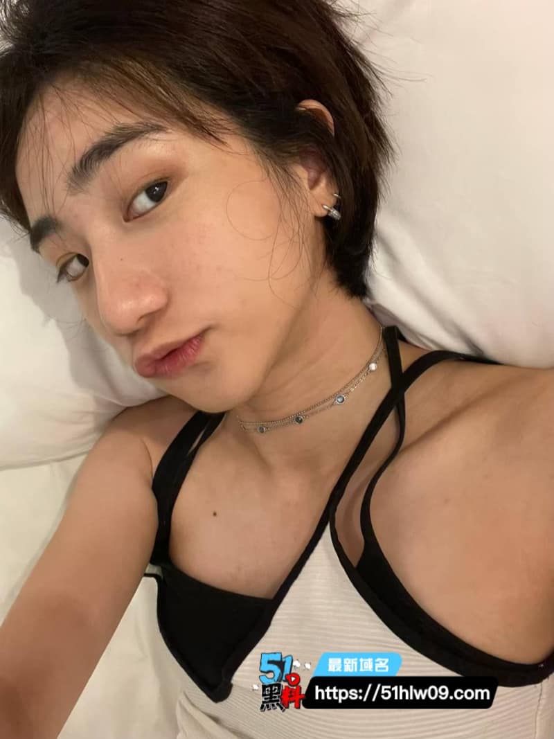 孙兰情看着温婉像个乖乖女，私下在酒店里玩得这么野 反差福利