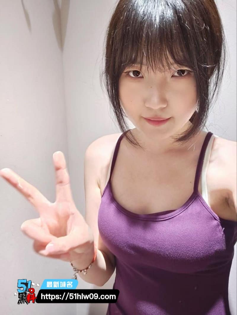 郑州李佳欣这反差真绝了，裸聊自慰到无套内射看得我直接愣住 郑州黑料