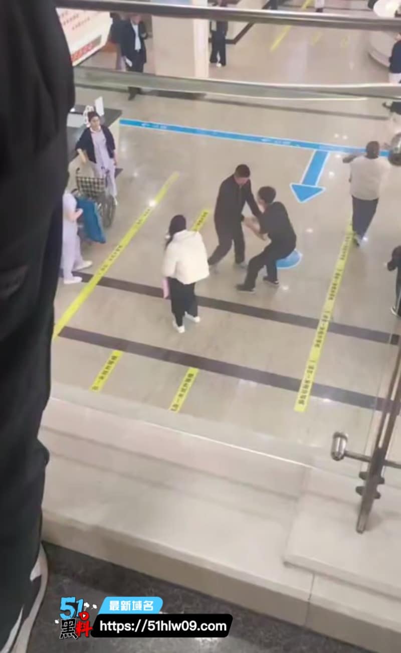 长春妇产医院男子陪妻检查丨得知男医生接诊竟崩溃喊老婆被玷污 八卦