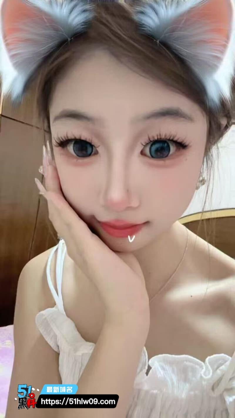 许珊珊这波自拍露脸视频太顶了，巨乳深喉那段我反反复复看了好几遍